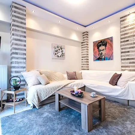 Apartment Mary's Downtown - A Stroll Away From The White Tower *